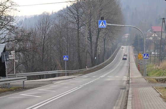 Nowe oznakowanie przejścia w Tylmanowej
